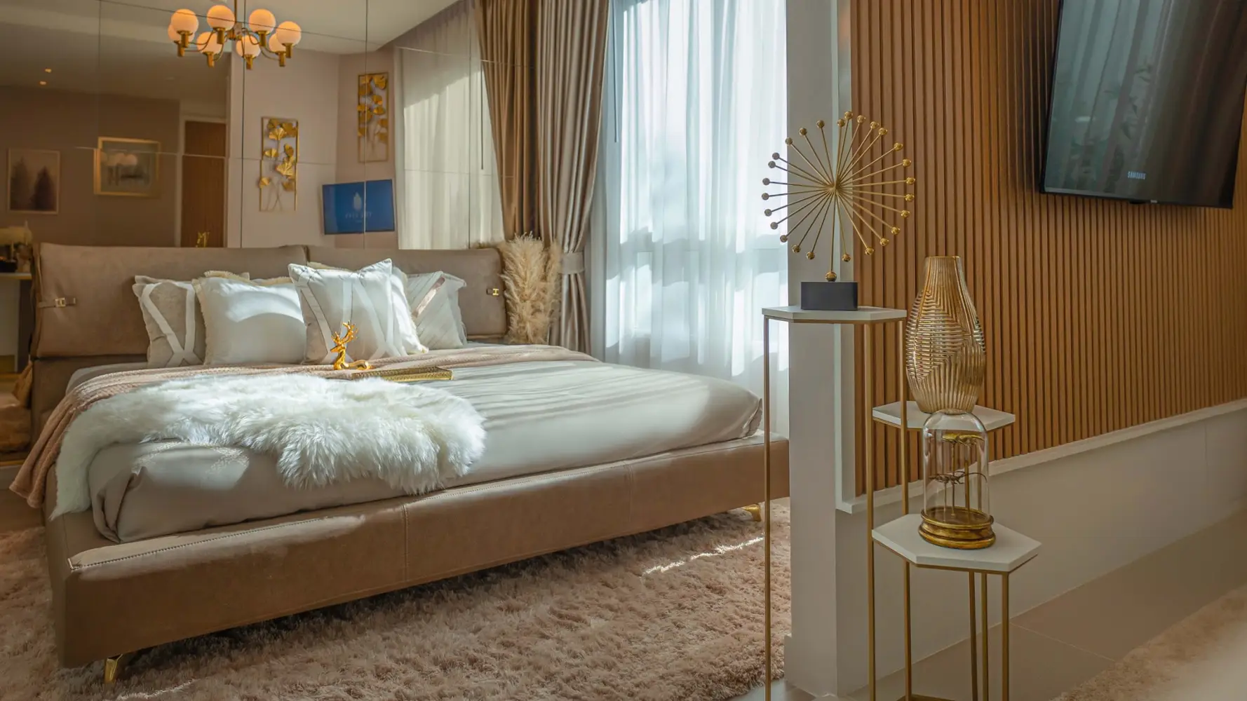 City Luxury Condominium bedrooms 2 square 80